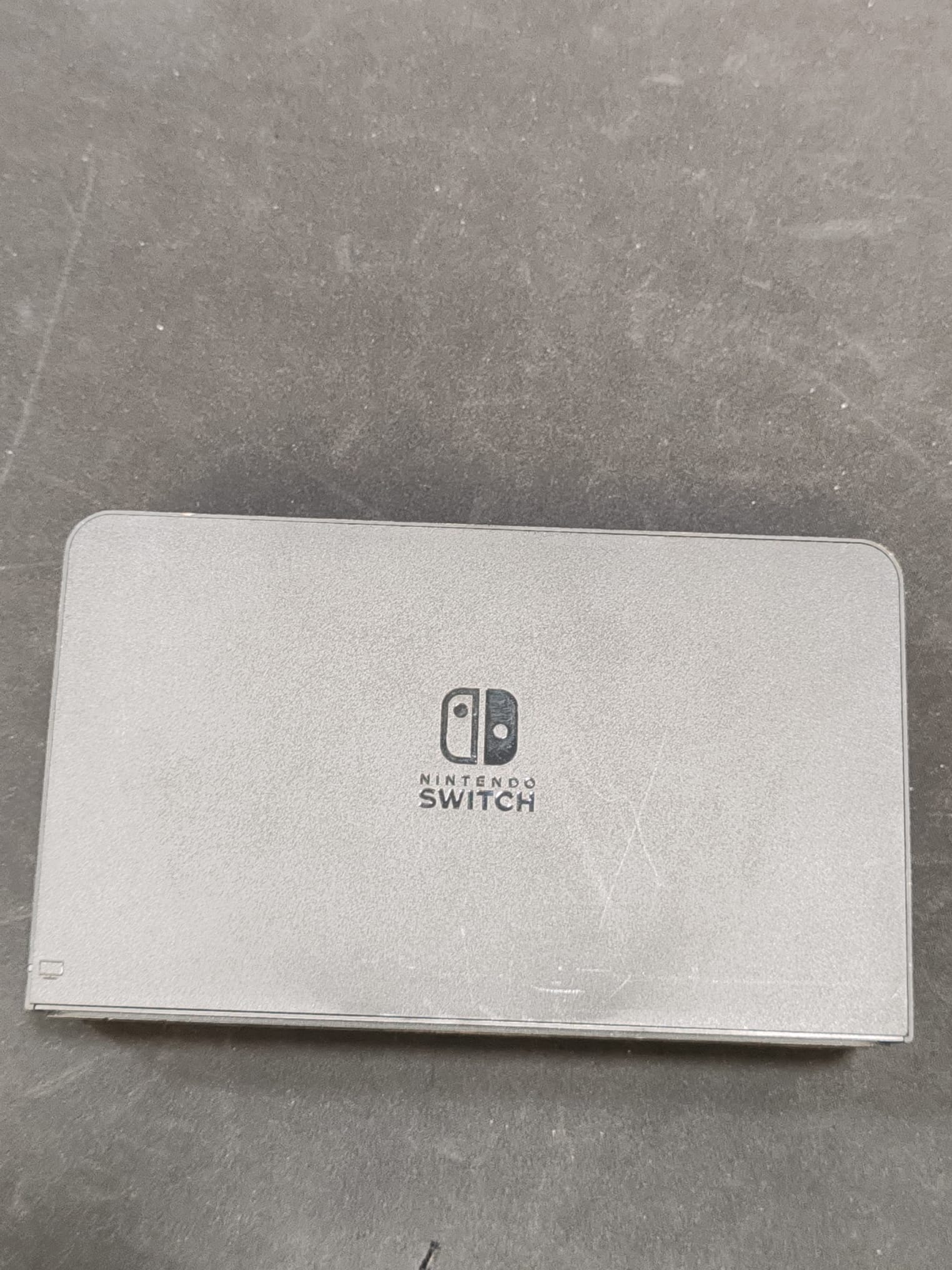 Nintendo Switch OLED usata occasione! - immagine 3